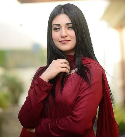 Sarah Khan