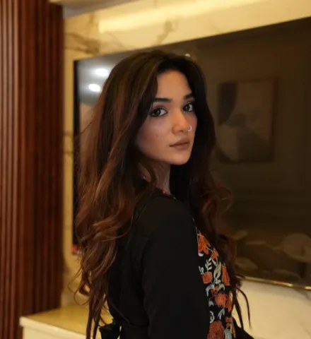 Romaisa Khan