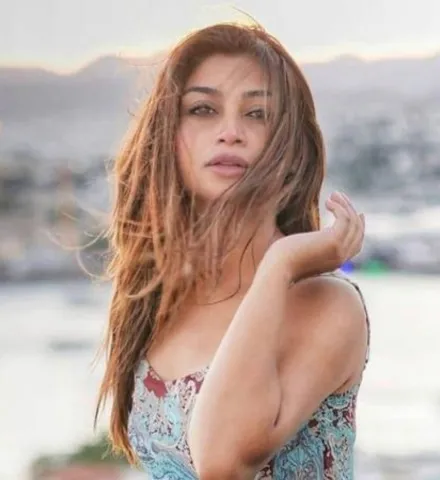 Zoya Nasir
